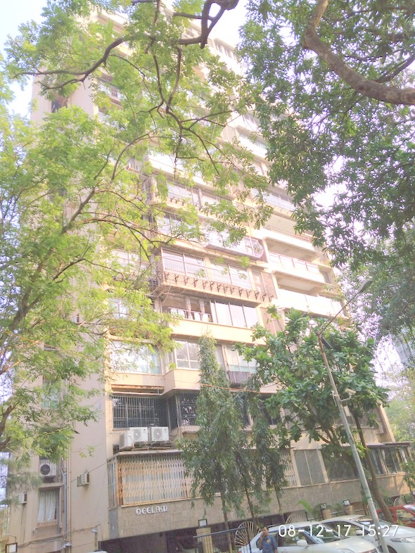 Building - Neelam Building, Santacruz West